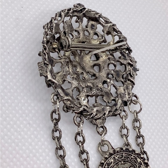 Vintage Style Lapel Pin / Brooch - Picture 5 of 6